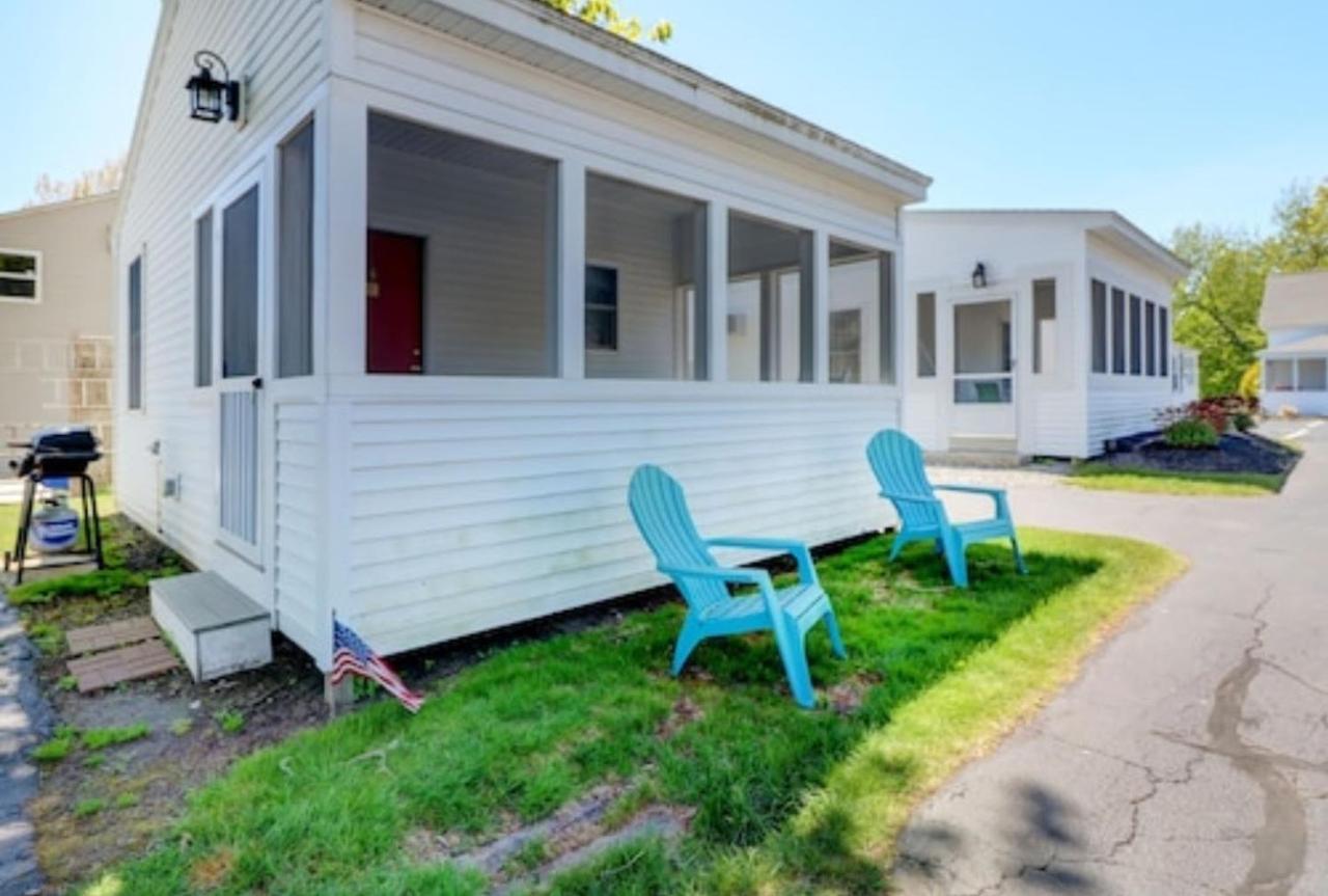 Carriage House Motel Cottages & Suites Wells Exterior photo